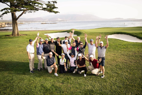 Alle Teilnehmerinnen und Teilnehmer auf dem Pebble Beach Golf Links